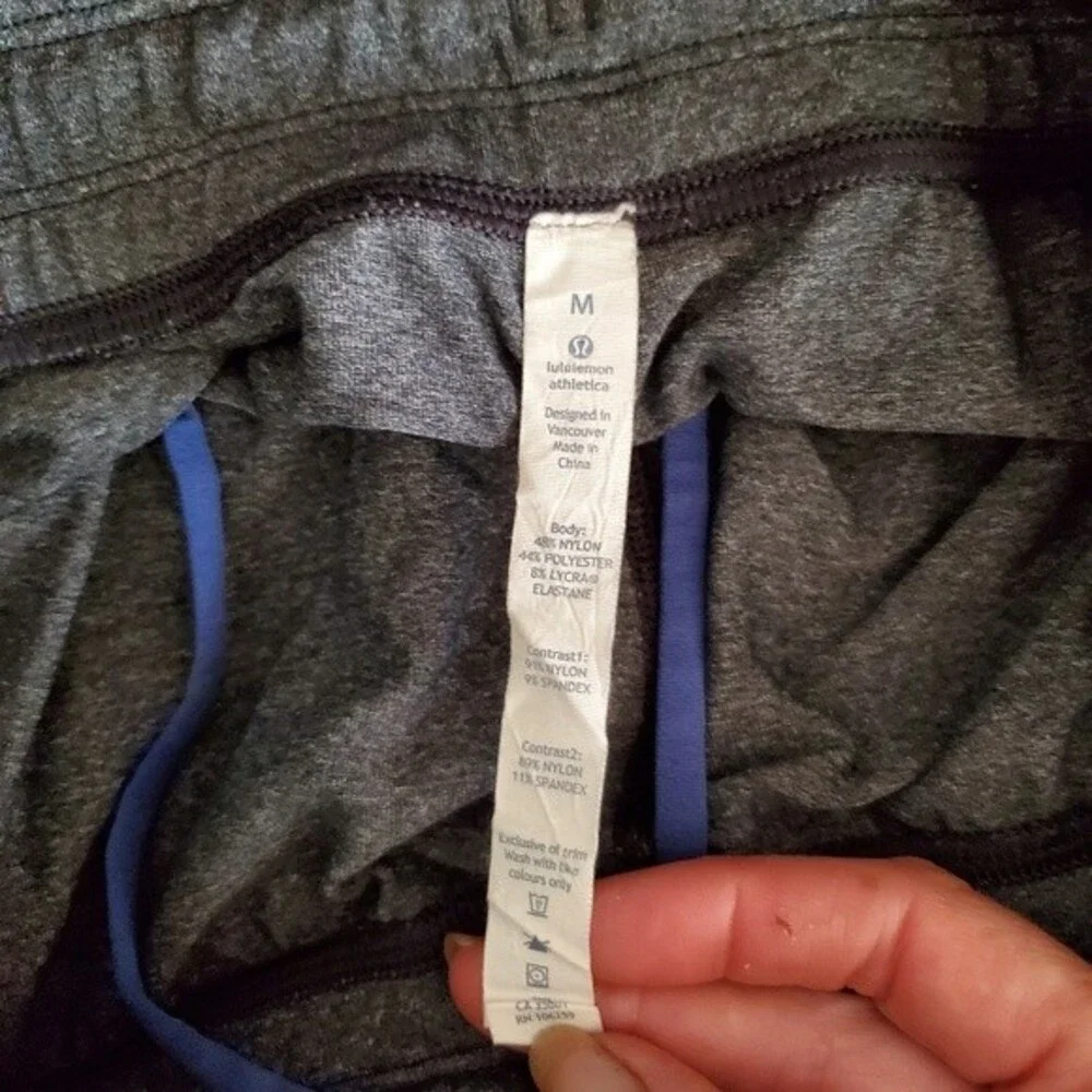 Lululemon Mens 11 Inch Linerless Athletic Shorts Gray Medium